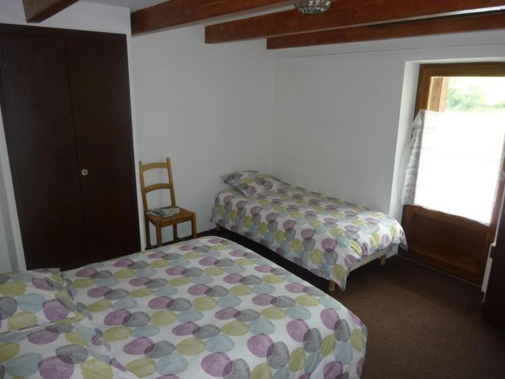 Entraunes Auberge Roche Grande מראה חיצוני תמונה